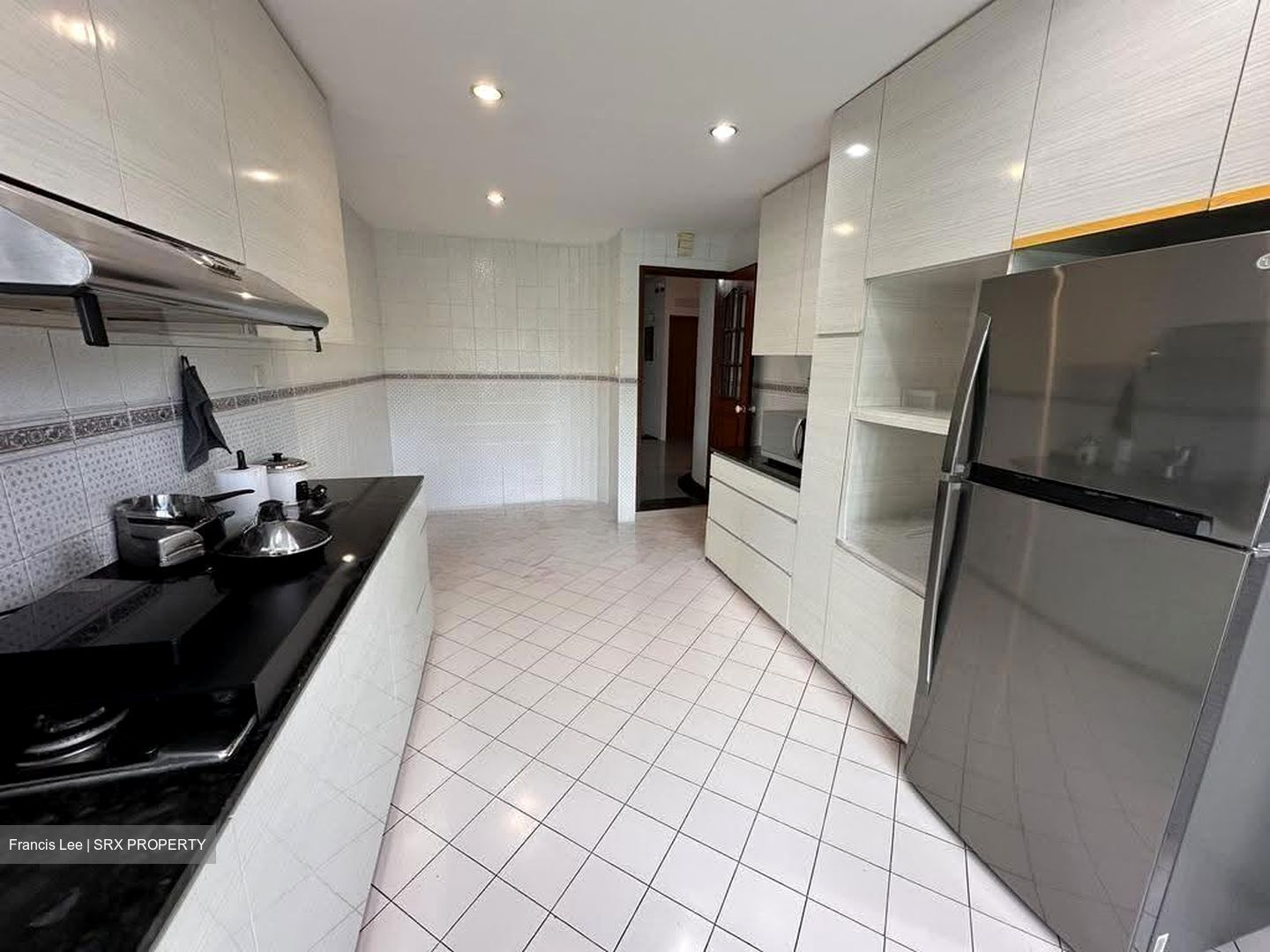 Gold Coast Condo (D5), Condominium #607856331